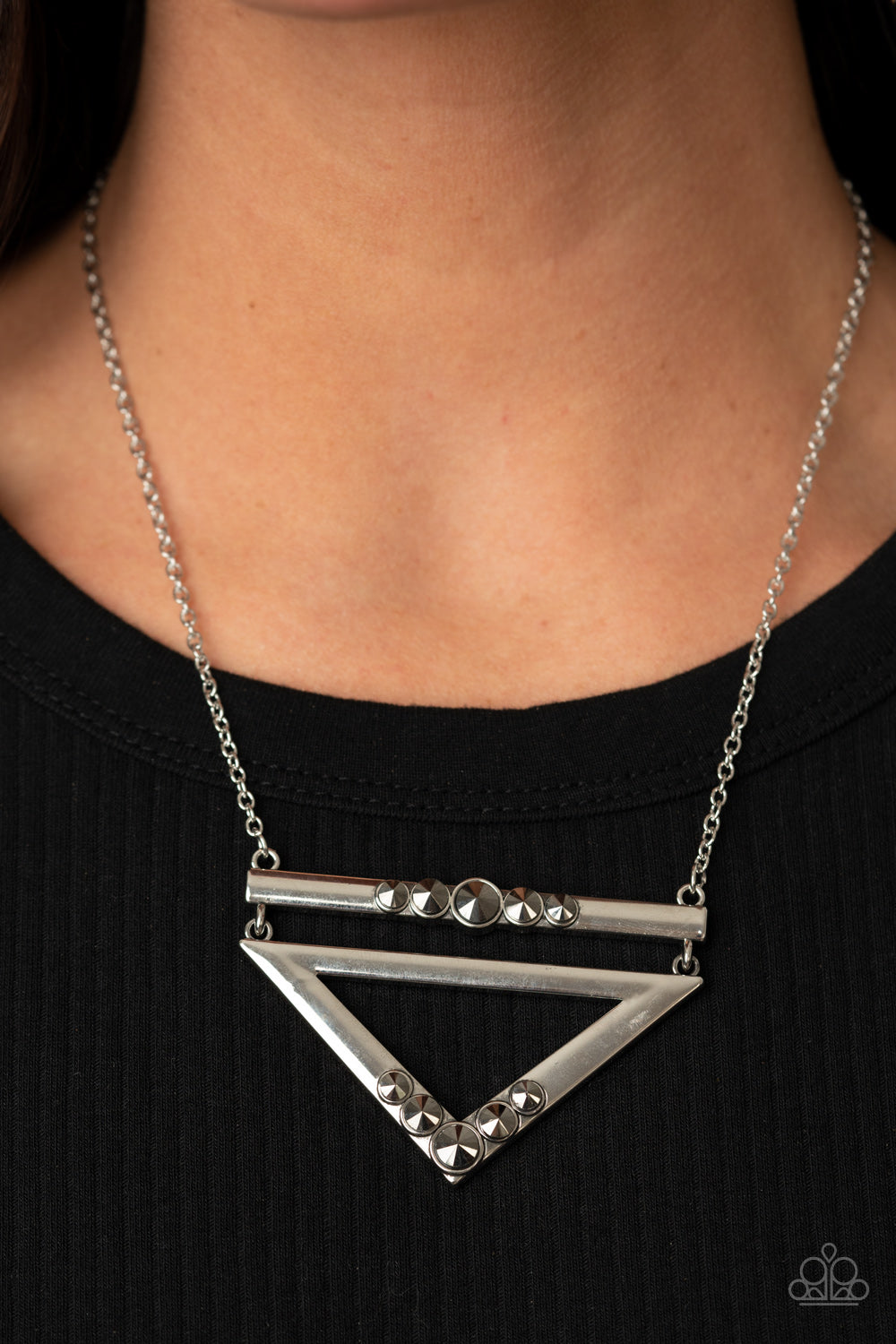 Paparazzi Necklaces - Triangulated Twinkle - Silver
