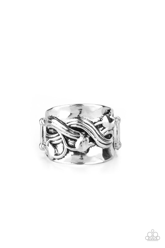 Paparazzi Rings - Follow The Tulips - Silver
