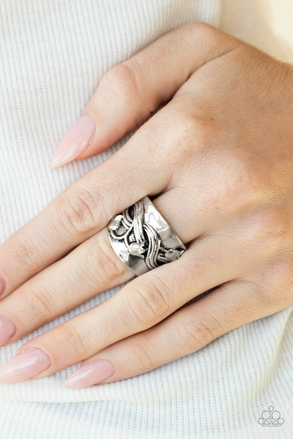 Paparazzi Rings - Follow The Tulips - Silver