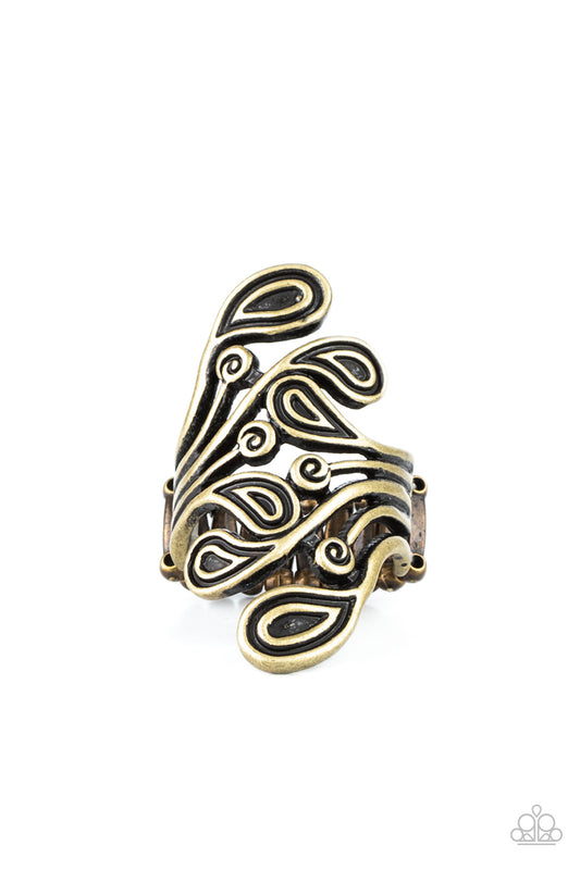 Paparazzi Rings - Frill In The Blank - Brass