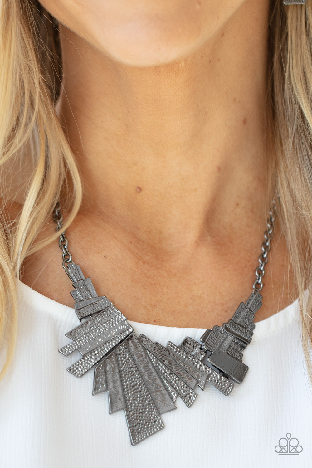 Paparazzi Necklaces - Happily Ever Aftershock - Black