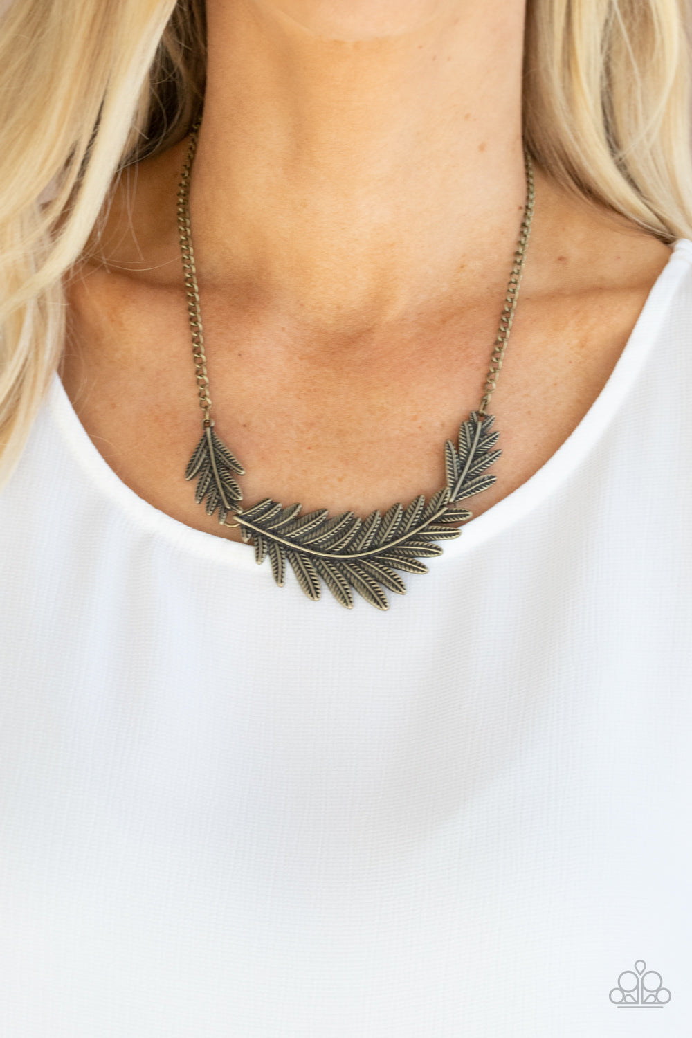 Paparazzi Necklaces - Queen of the Quill - Brass