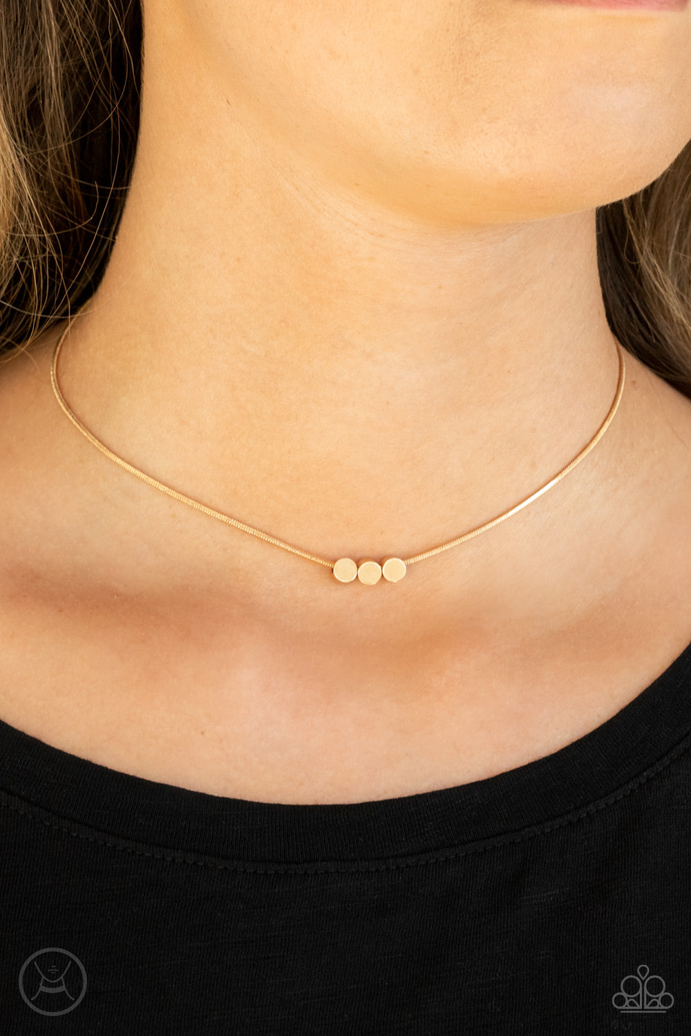 Paparazzi Necklaces - Dynamically Dainty - Gold