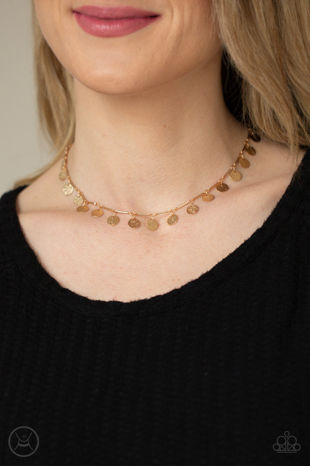 Paparazzi Necklaces - Musically Minimalist - Gold Choker