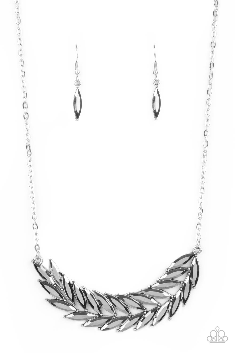 Paparazzi Necklaces - Flight of Fanciness - Silver