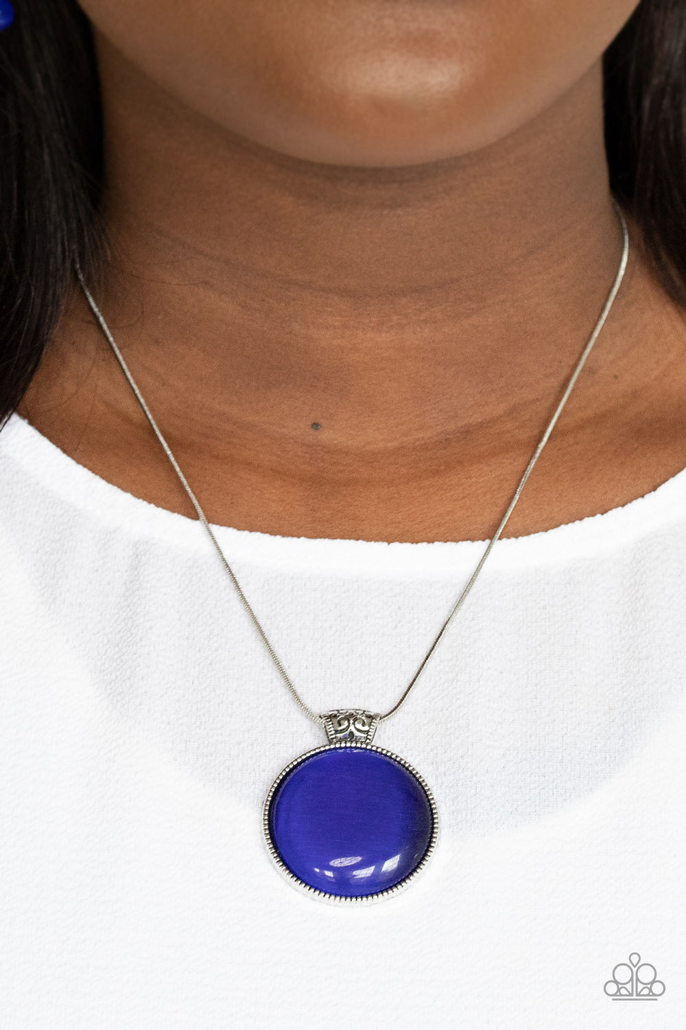 Paparazzi Necklaces - Look Into My Aura - Blue