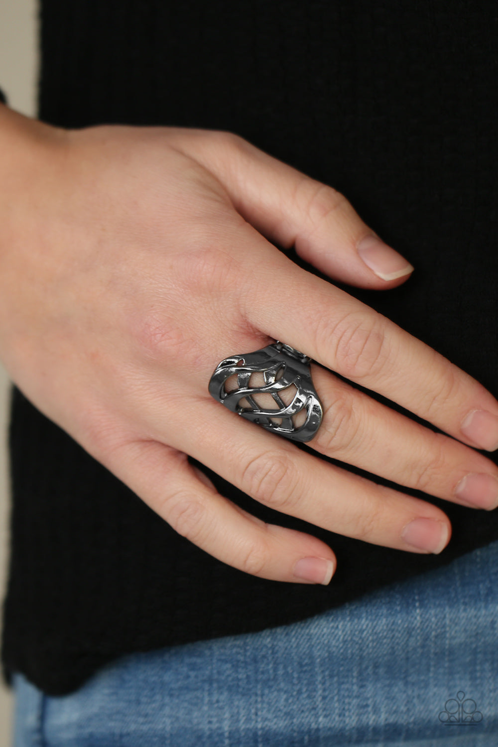 Paparazzi Rings - Open Fire - Black