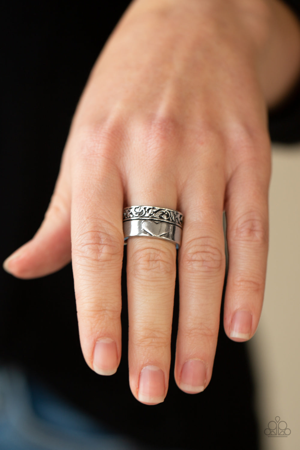 Paparazzi Rings - Garden Romance - Silver