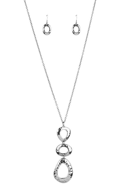 Paparazzi Necklaces - Gallery Artisan - Black