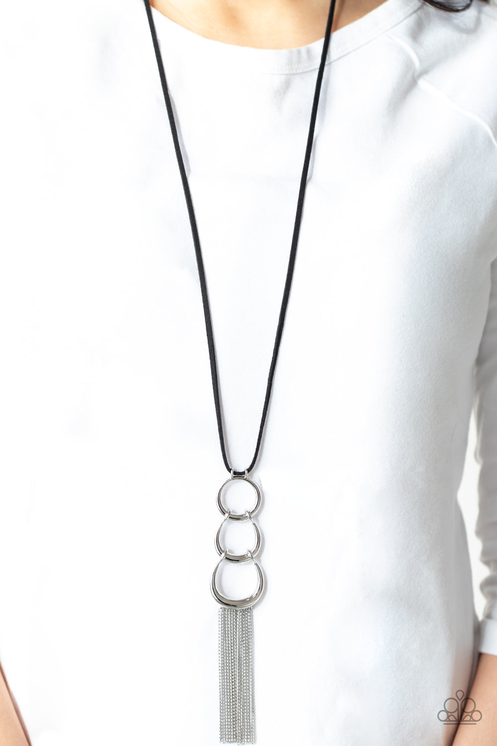 Paparazzi Necklaces - Industrial Conquest - Black