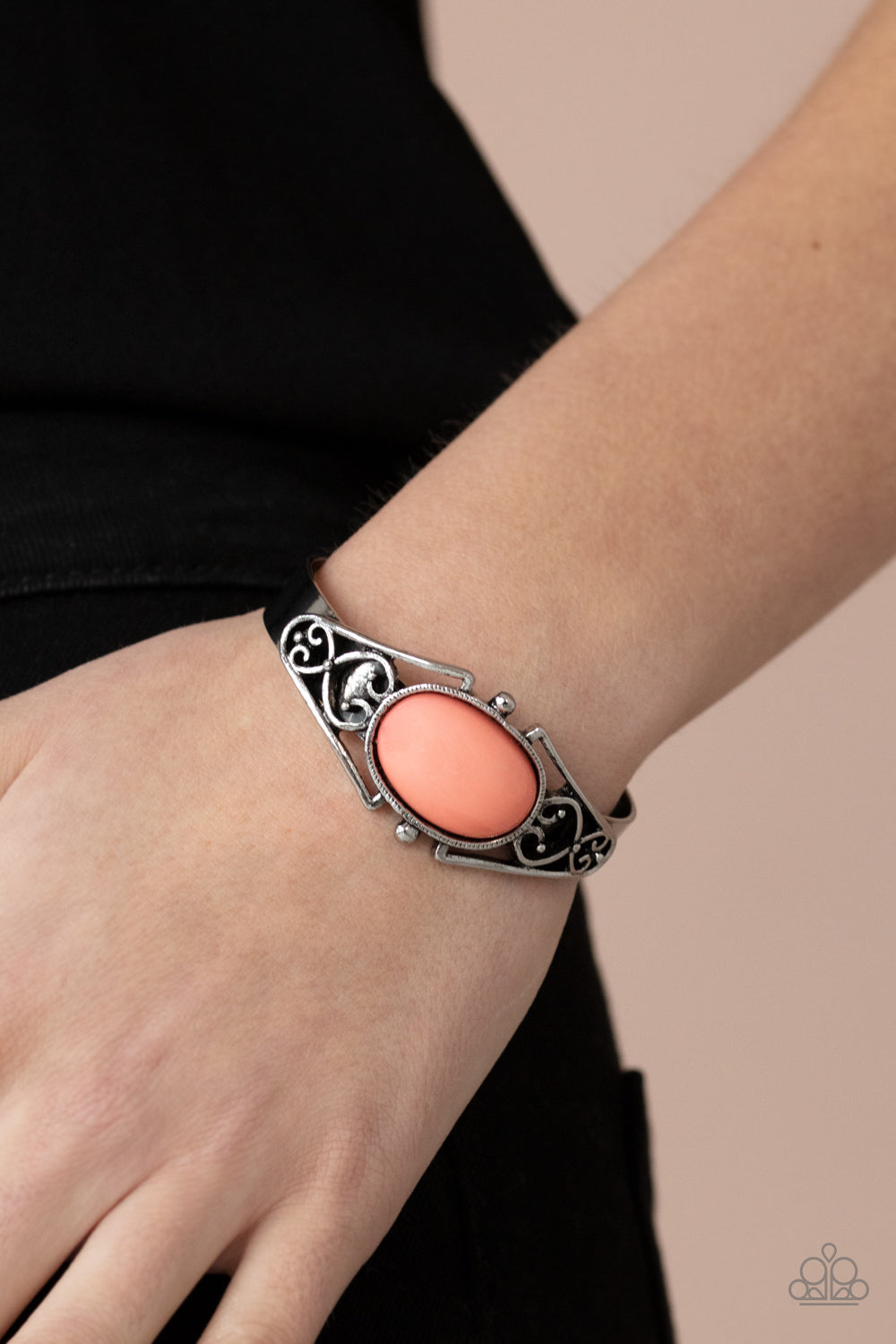 Paparazzi Bracelets - Springtime Trendsetter - Orange