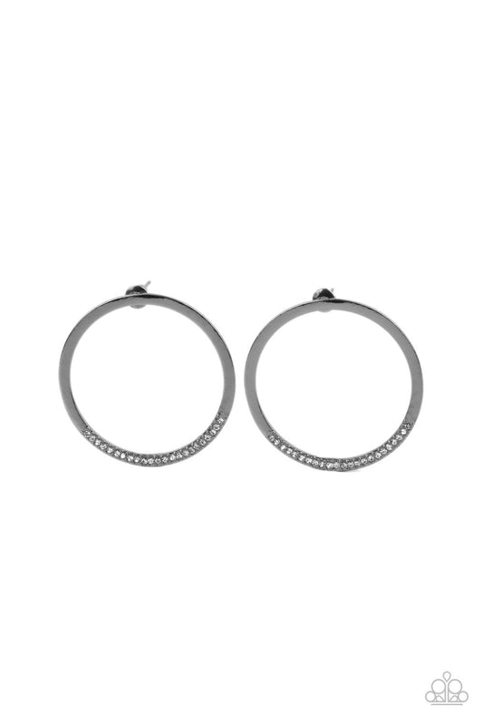 Paparazzi Earrings - Spot On Opulence - Black