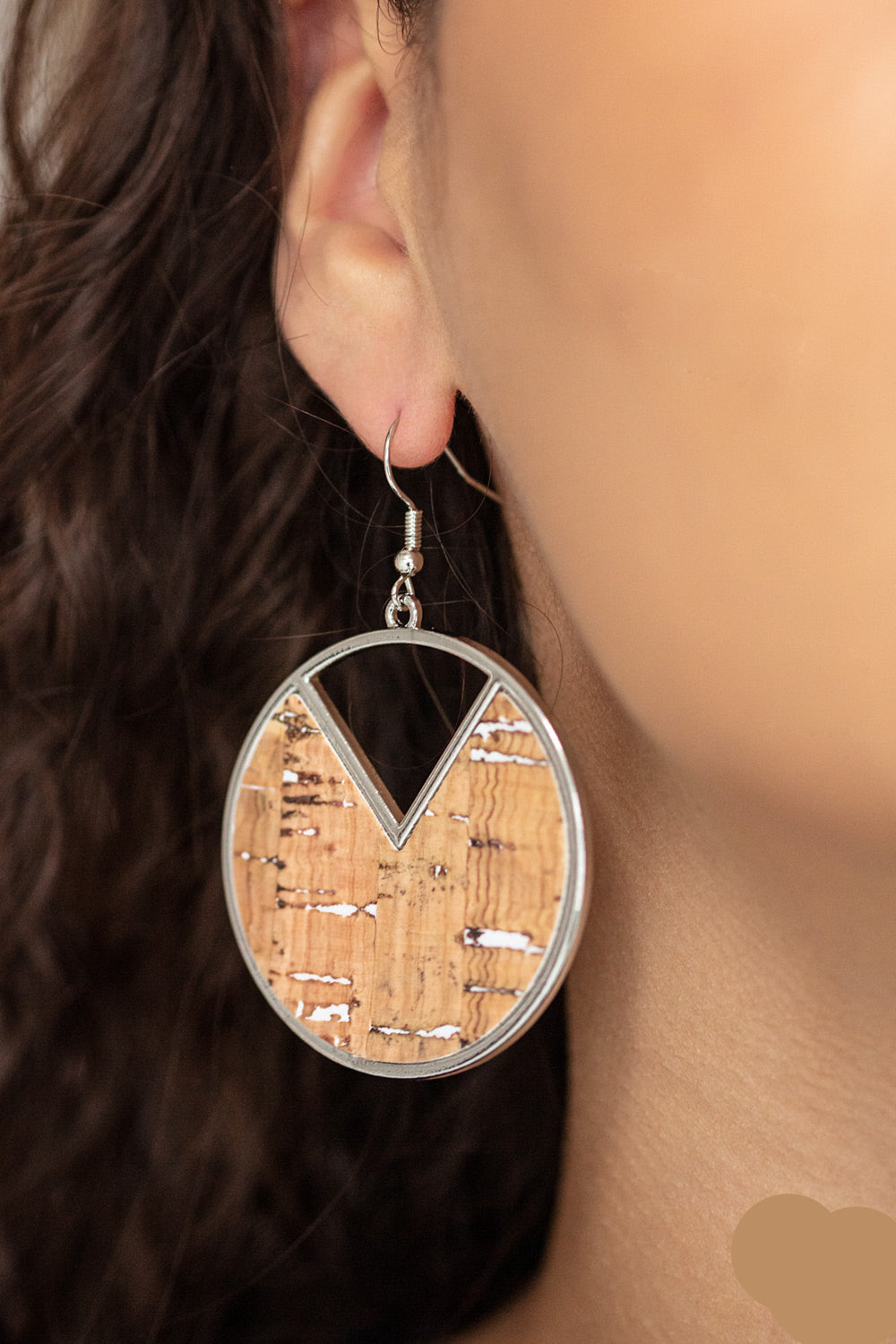 Paparazzi Earrings - Nod to Nature - White