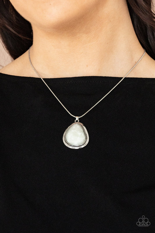 Paparazzi Necklaces - Canyon Oasis - White