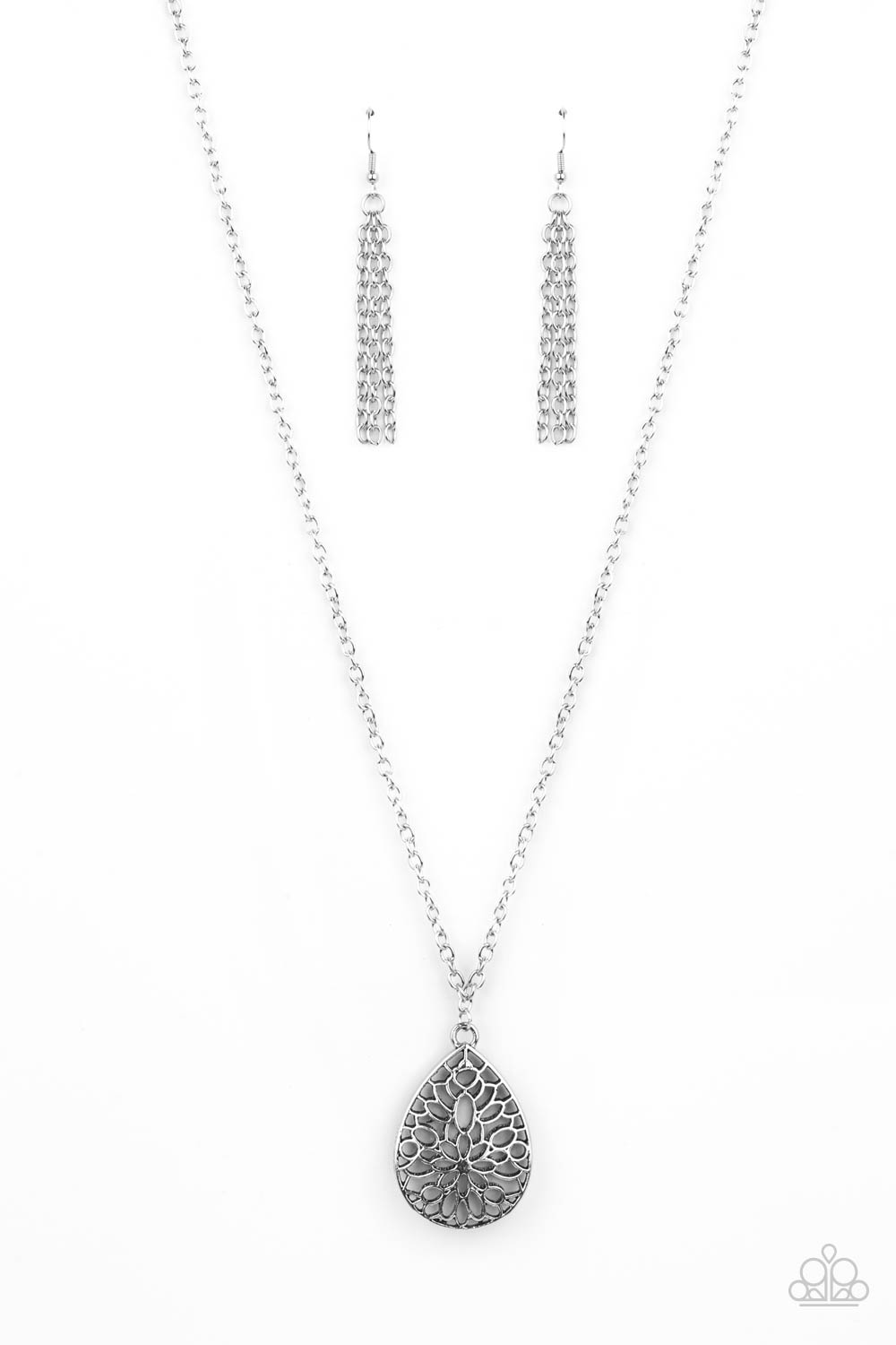 Paparazzi Necklaces - Garden Estate - Silver