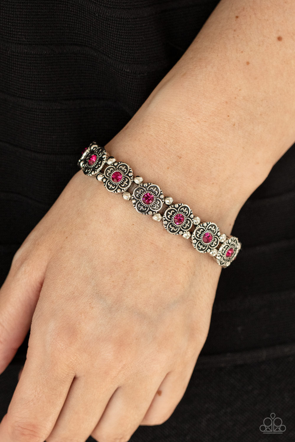 Paparazzi Bracelets - Tres Magnifique - Pink