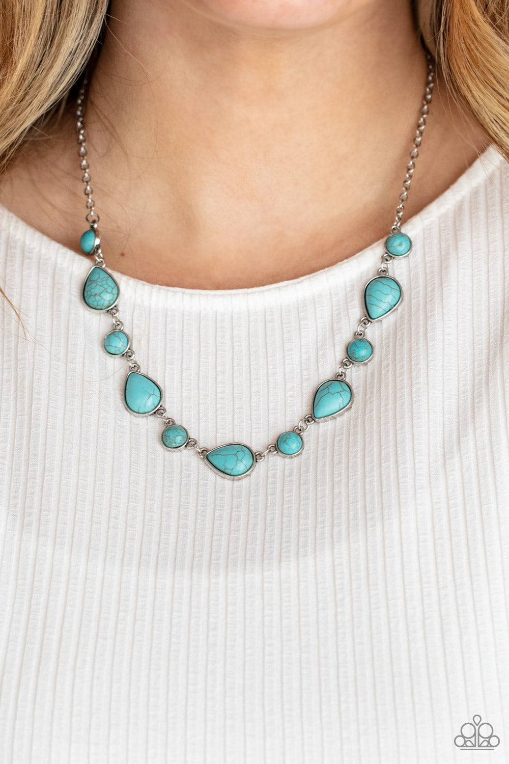 Paparazzi Necklaces - Heavenly Teardrops - Blue