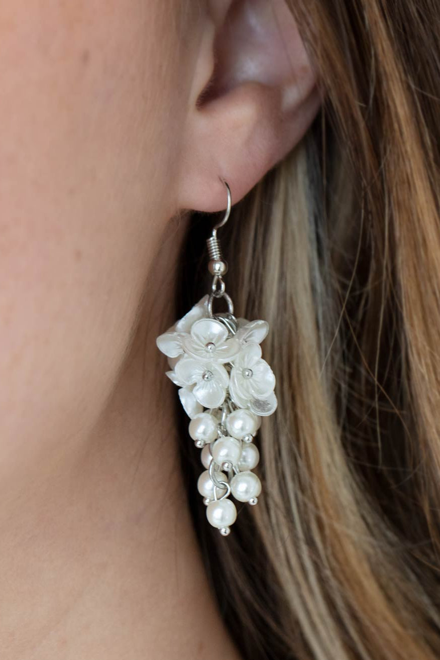 Paparazzi Earrings - Bountiful Bouquets - White