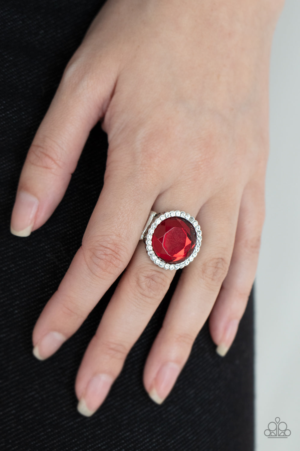 Paparazzi Rings - Crown Culture - Red