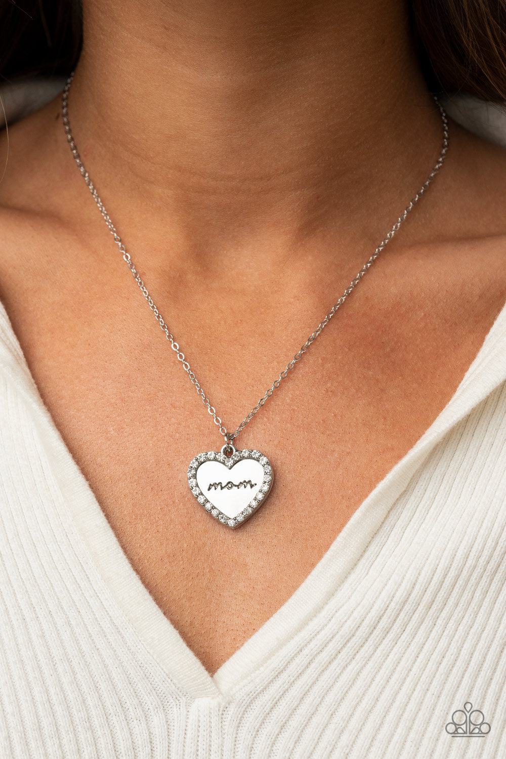 Paparazzi Necklaces - The Real Boss - White