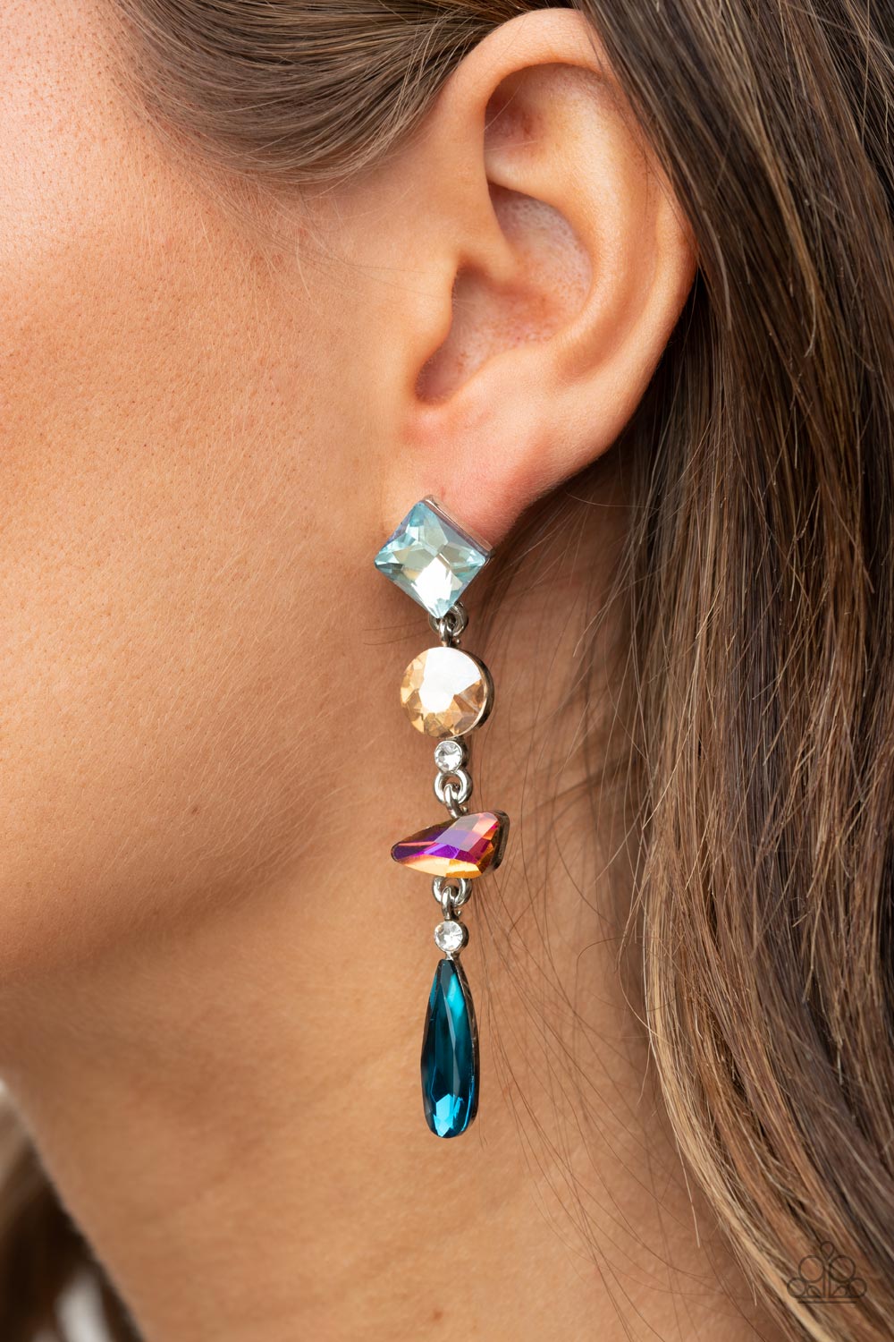 chanel post earrings