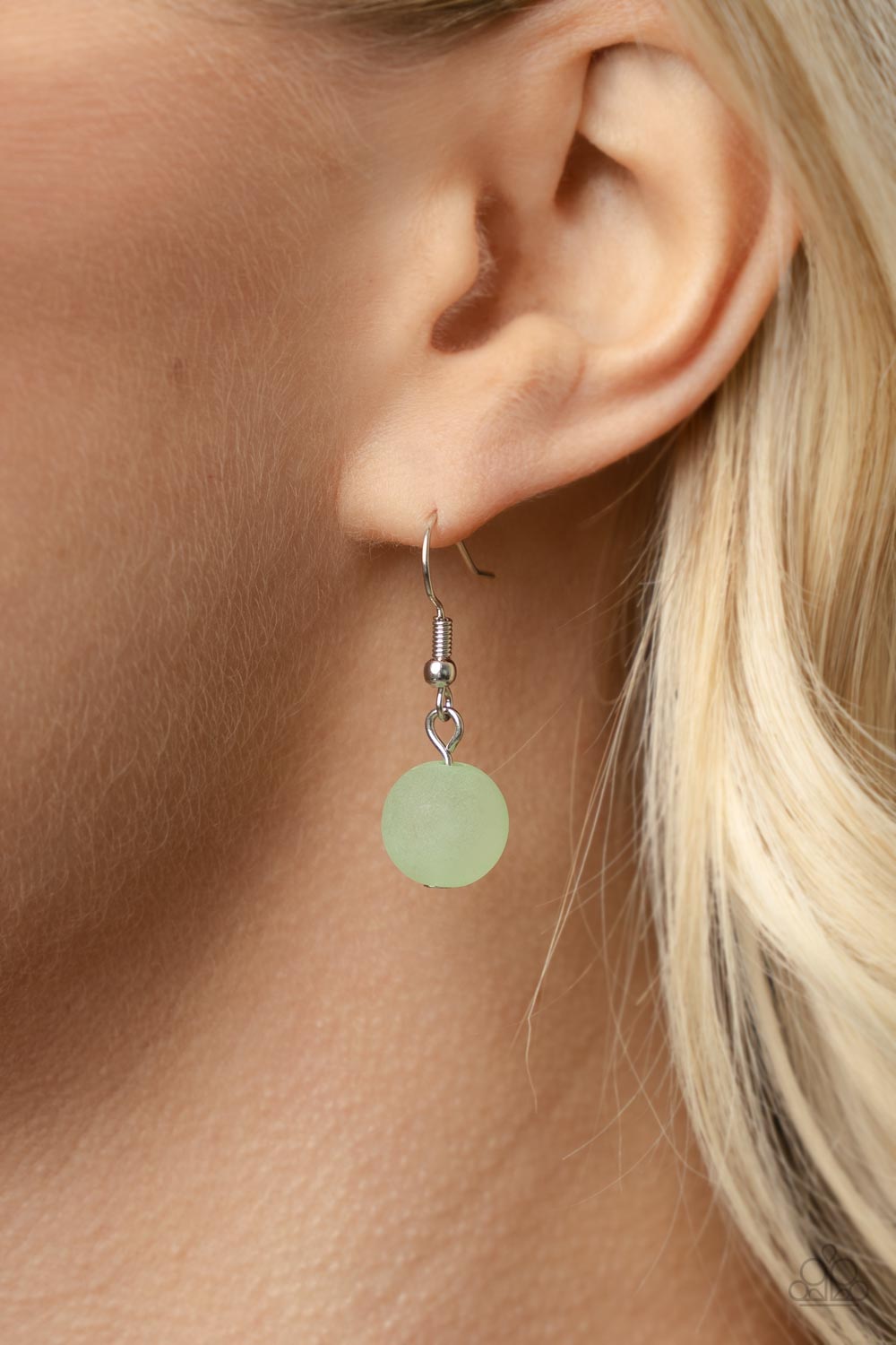 Paparazzi Necklaces - Sea Glass Wanderer - Green