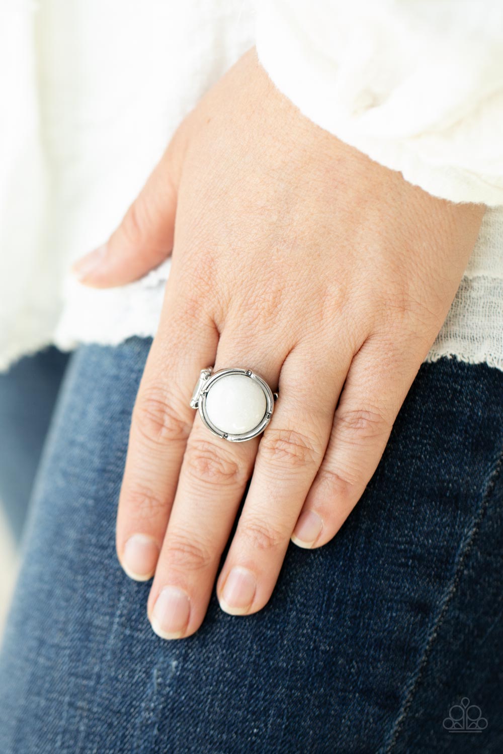 Paparazzi Rings - Dreamy Dunes - White