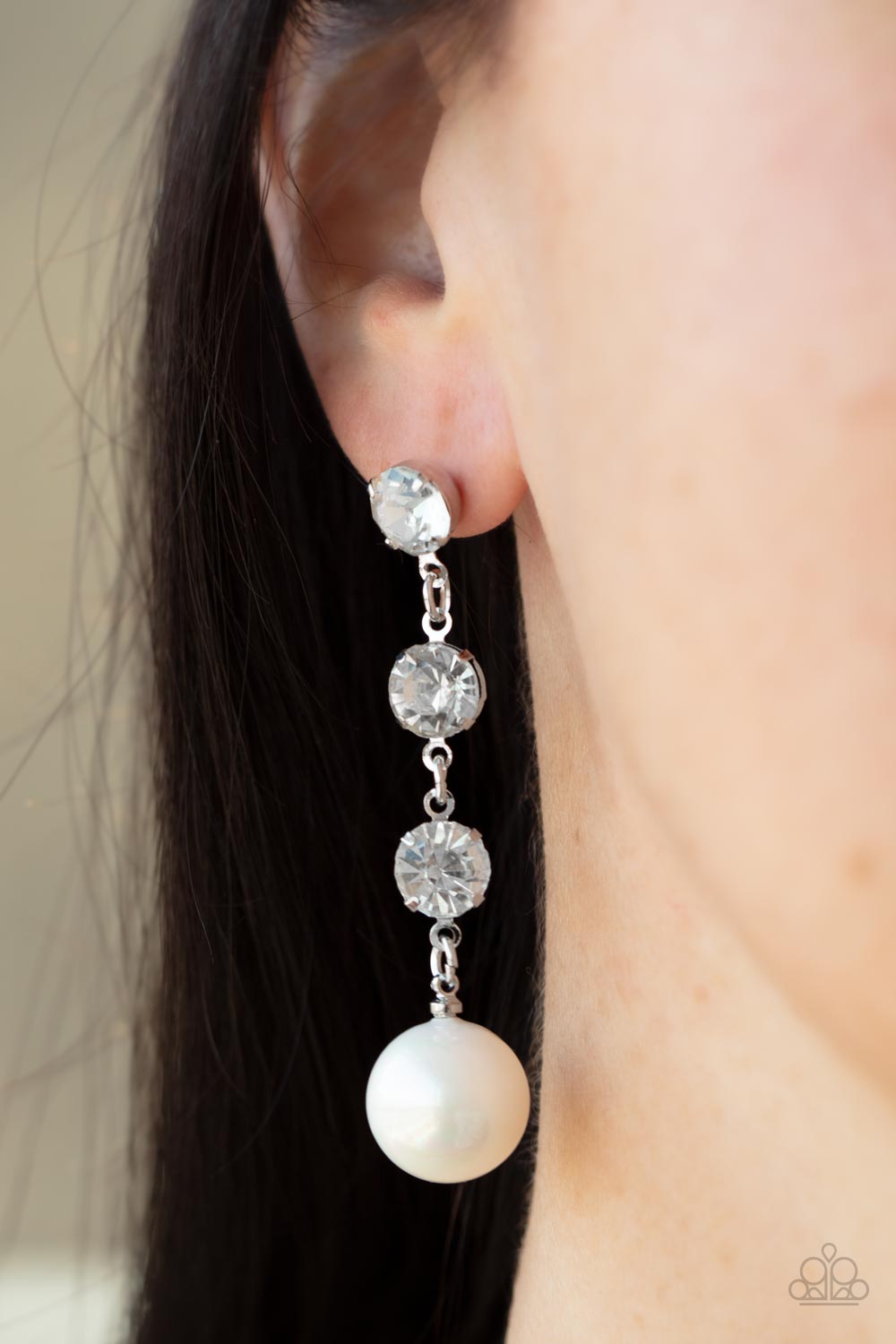 Paparazzi Earrings - Yacht Scene - White