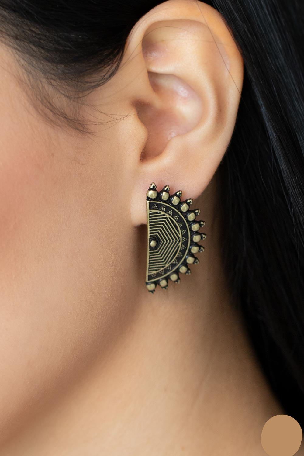 Paparazzi Earrings - Fiercely Fanned Out - Brass