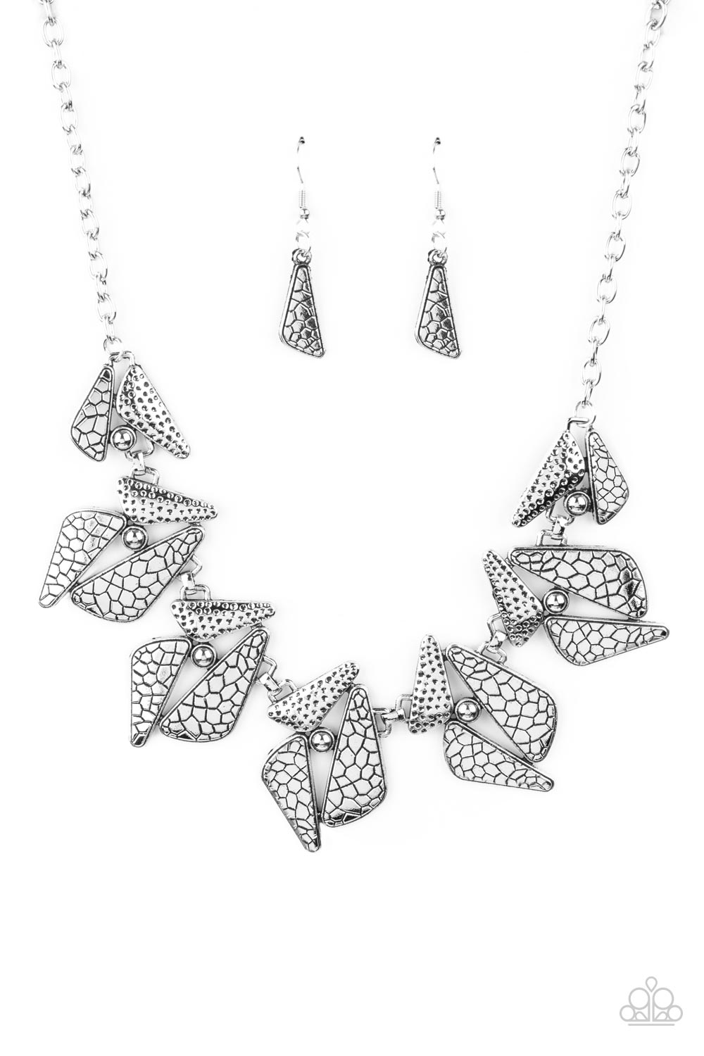 Paparazzi Necklaces - Extra Expedition - Silver