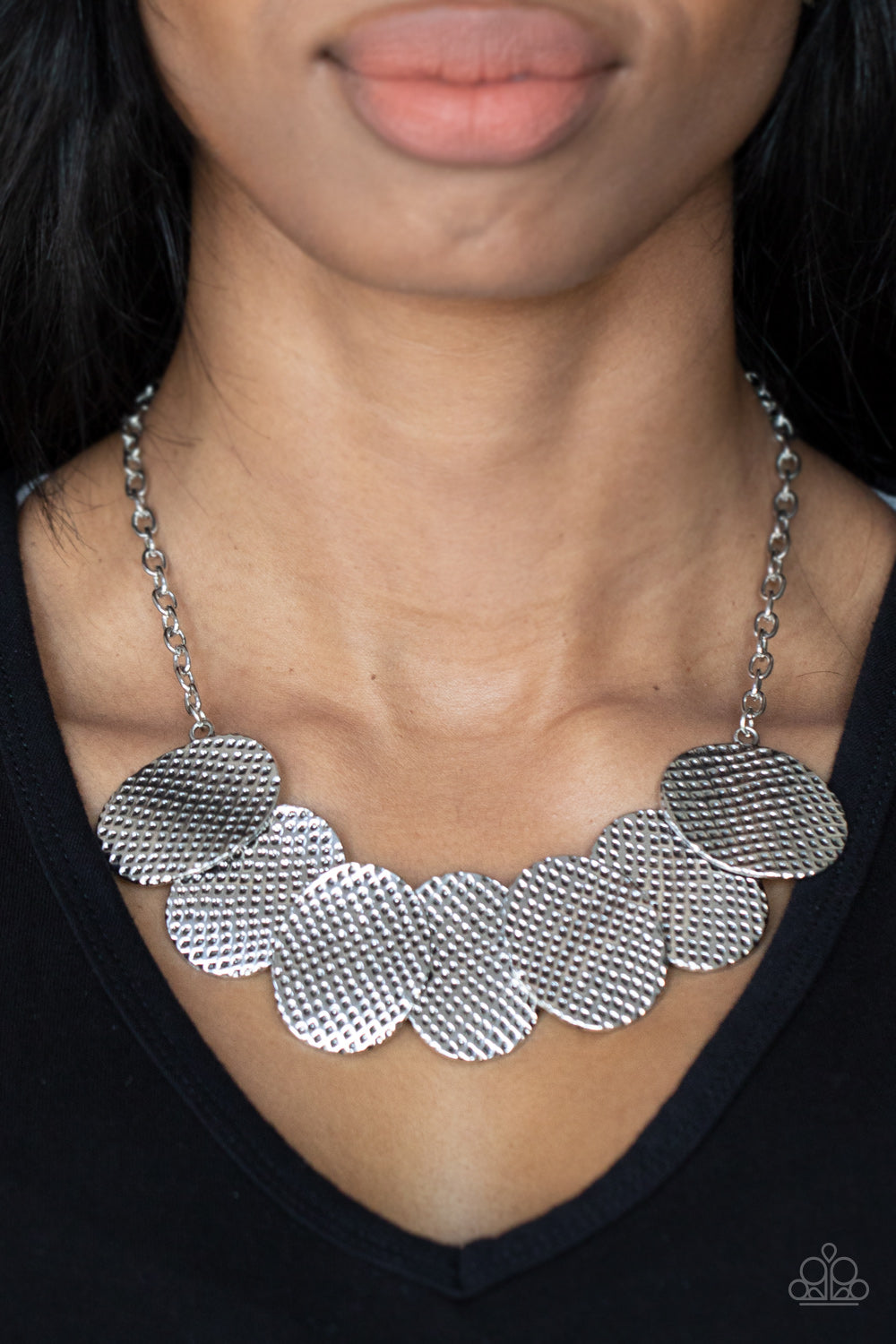 Paparazzi Necklaces - Industrial Wave - Silver