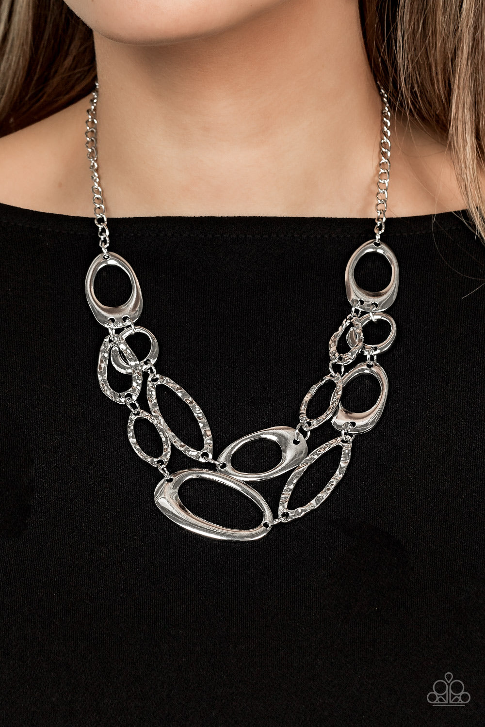 Paparazzi Necklaces - Game Oval - Silver
