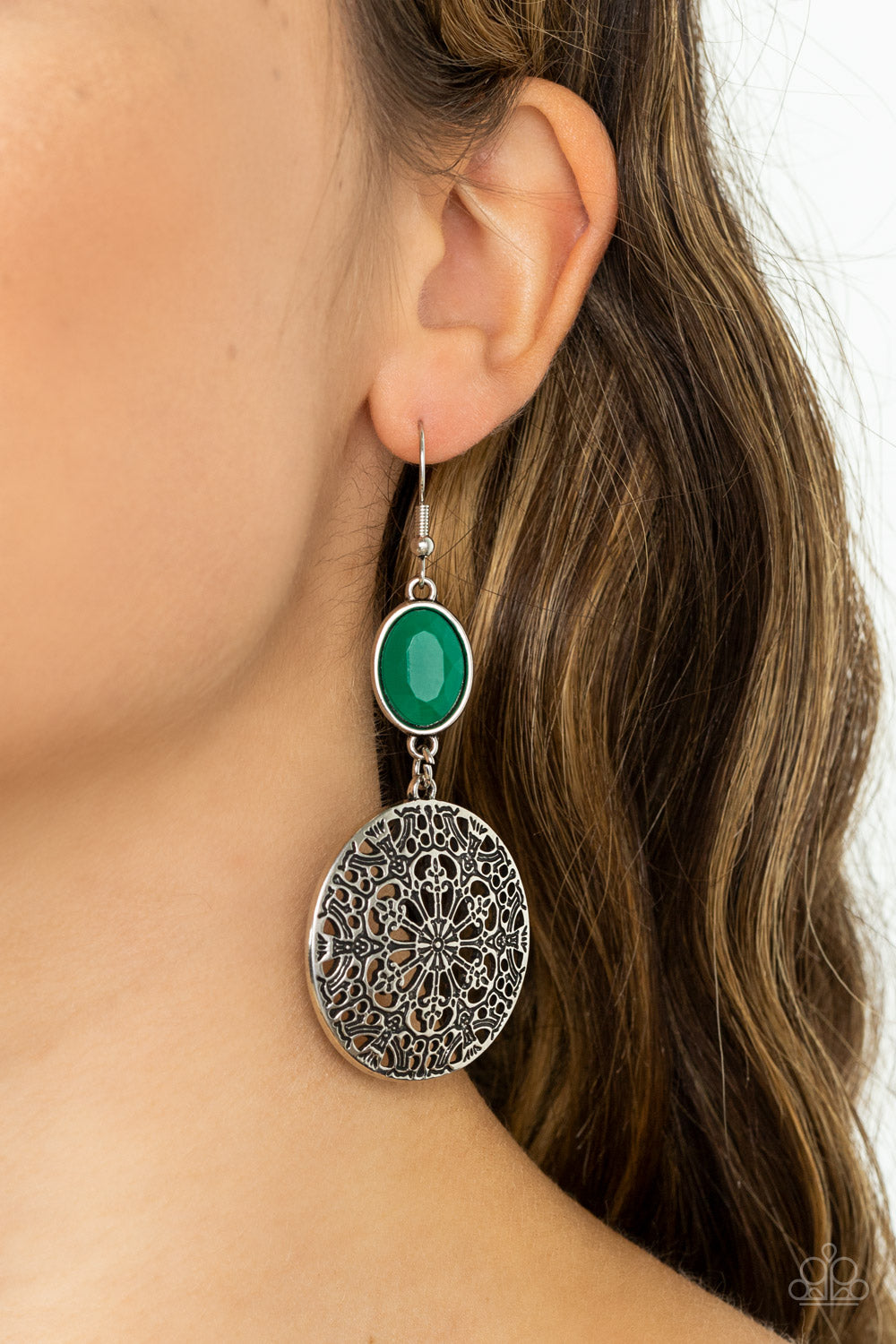 Paparazzi Earrings - Eloquently Eden - Green