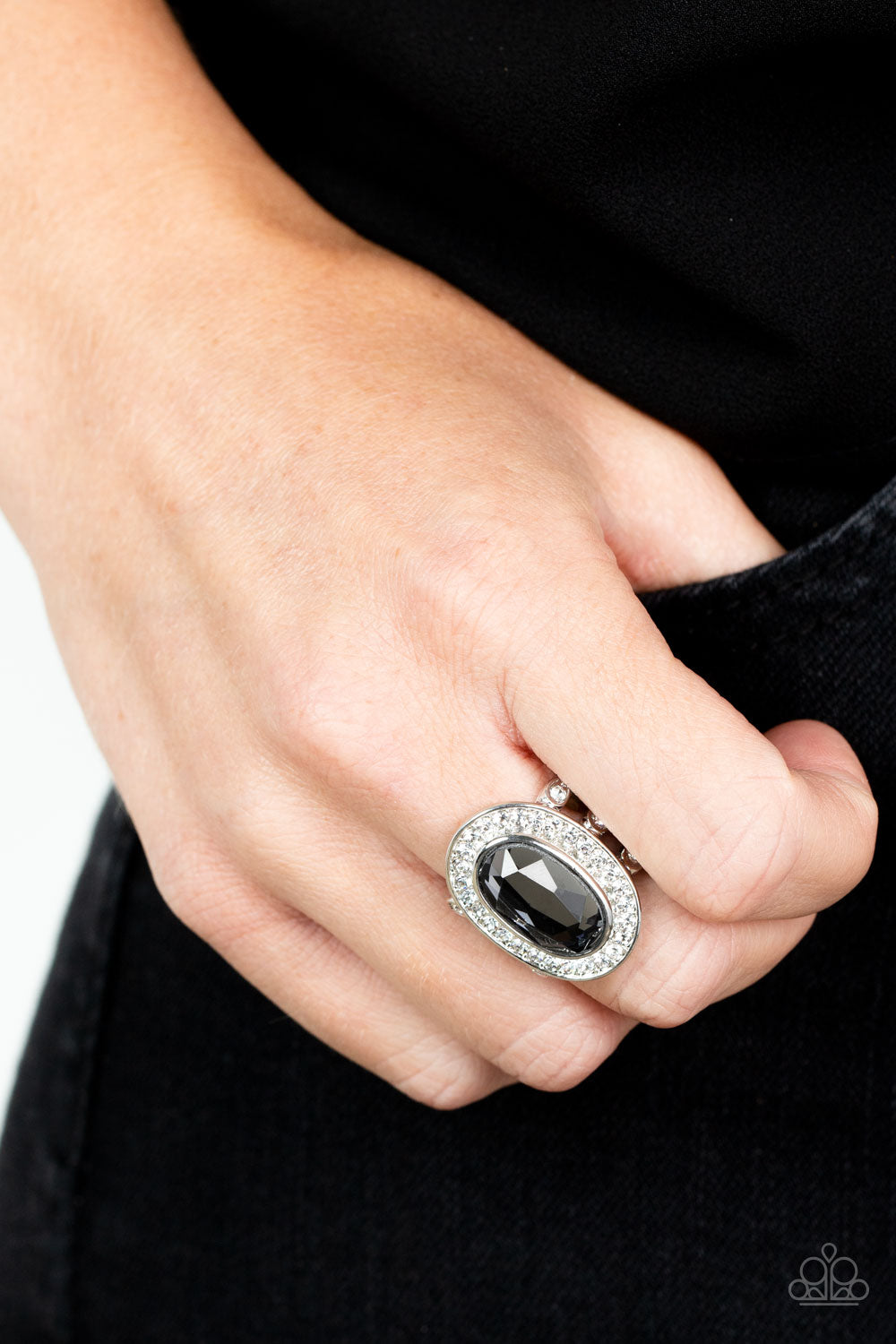 Paparazzi Rings - Always OVAL-achieving - Silver