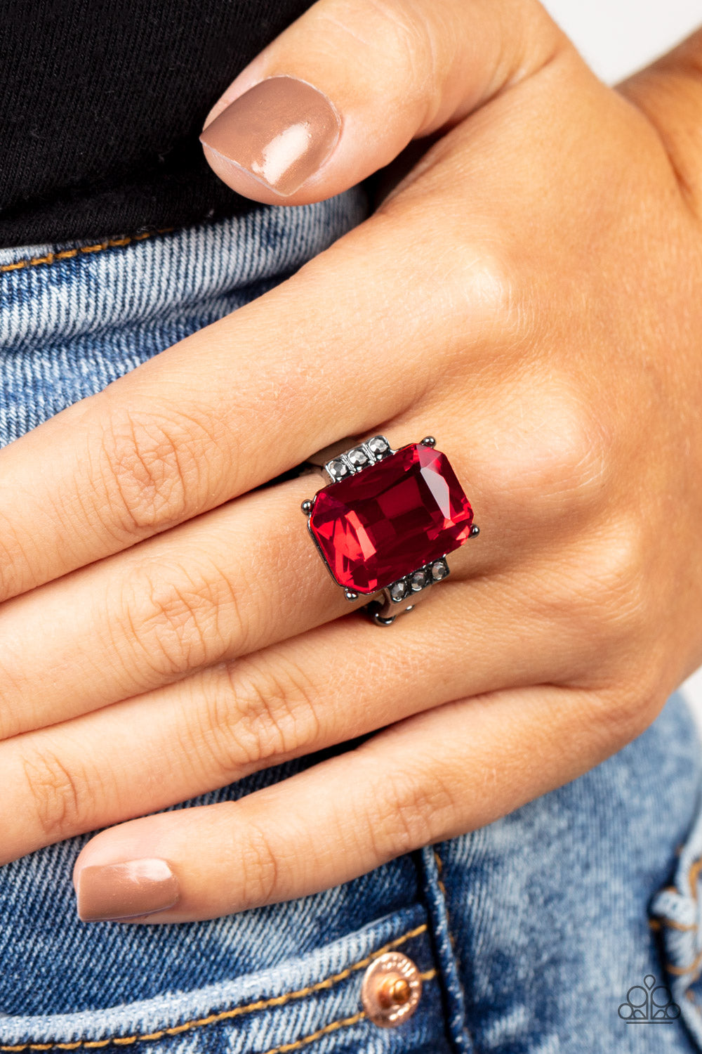 Paparazzi Rings - Epic Proportions - Red
