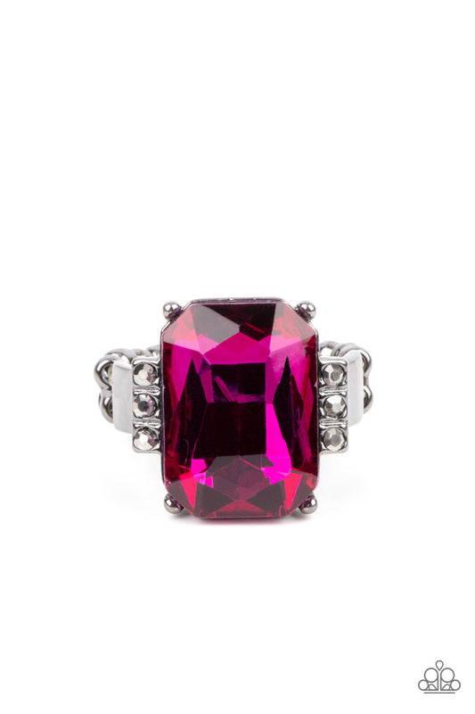 Paparazzi Rings - Epic Proportions - Pink