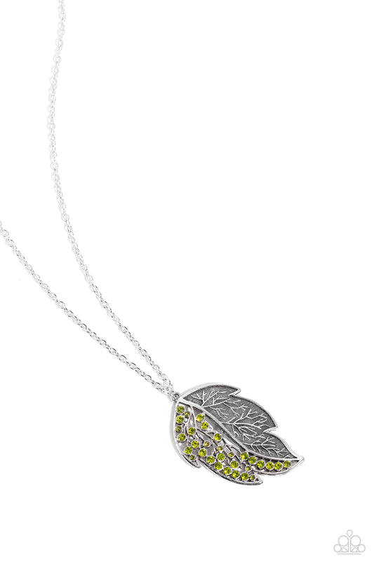 Paparazzi Necklaces - A Mid-AUTUMN Nights Dream - Green
