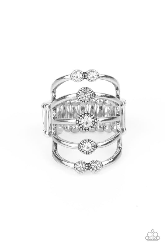 Paparazzi Rings - Layer On The Luster - White