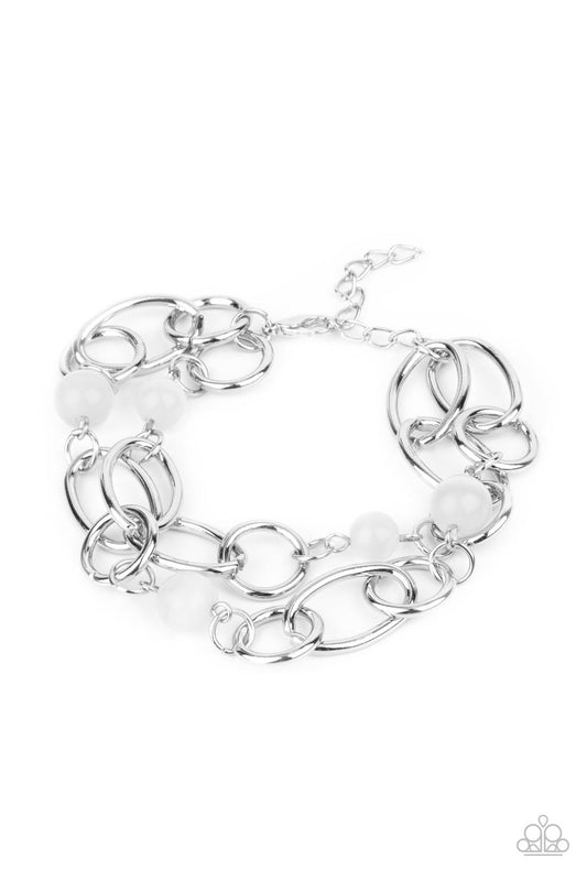 Paparazzi Bracelets - Delightfully Daydreamy - White