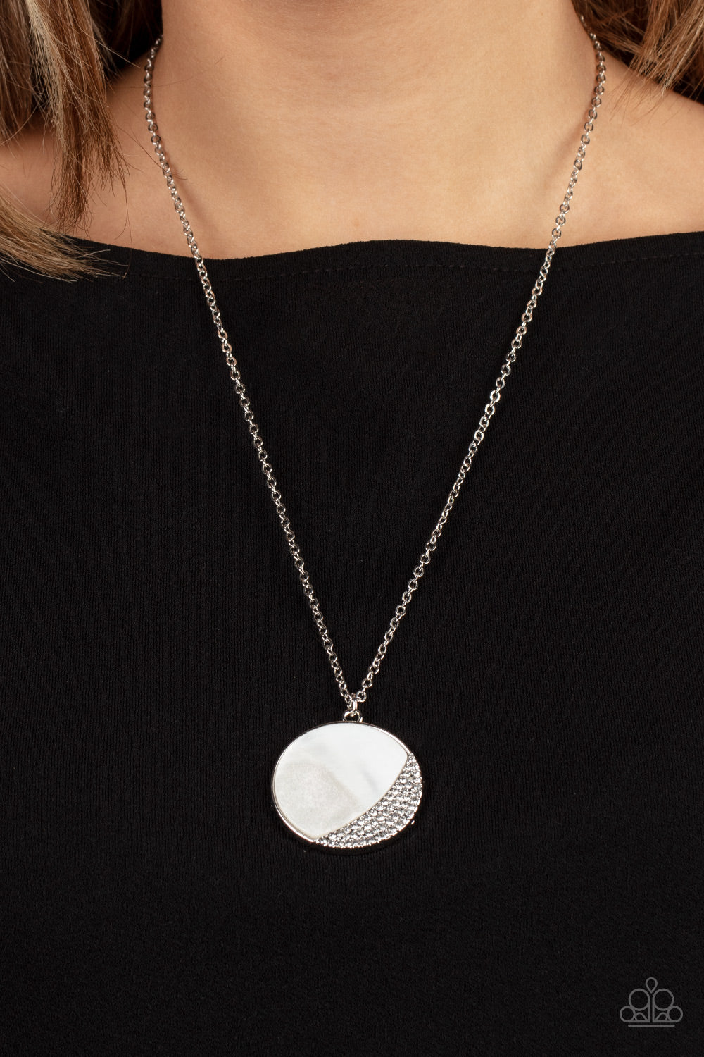 Paparazzi Necklaces - Oceanic Eclipse - White