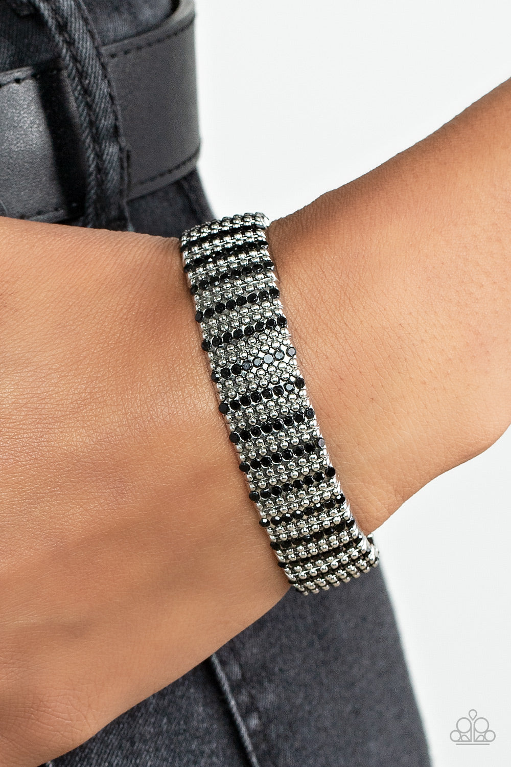 Paparazzi Bracelets - The Grit Factor - Black