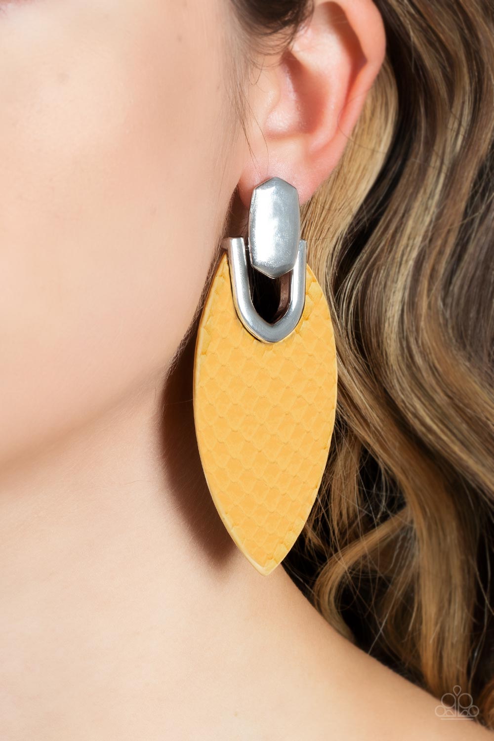 Paparazzi Earrings - Wildly Workable - Yellow