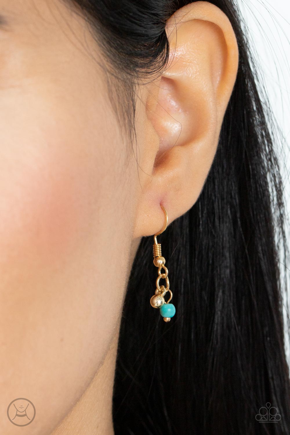 Paparazzi Necklaces - Sahara Social - Gold
