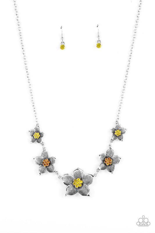 Paparazzi Necklaces - Wallflower Wonderland - Yellow