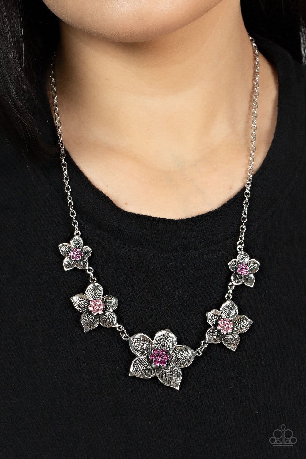 Paparazzi Necklaces - Wallflower Wonderland - Pink