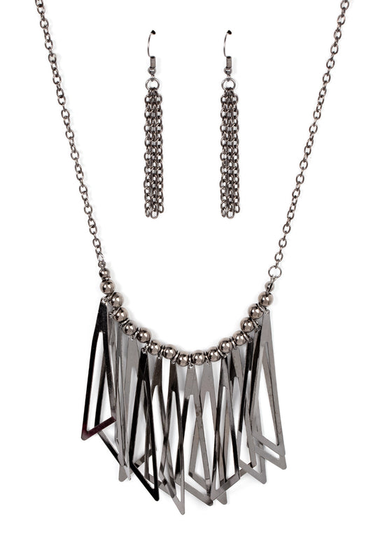 Paparazzi Necklaces - Industrial Jungle - Black