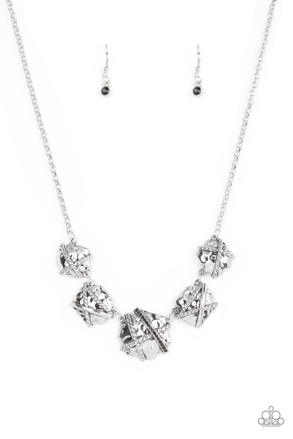 Paparazzi Necklaces - Keep Guard - Black