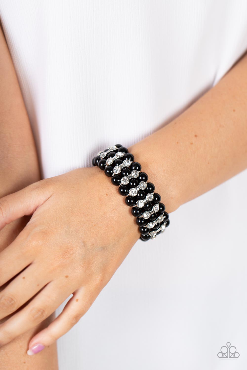 Paparazzi Bracelets - Eiffel Tower Elegance - Black