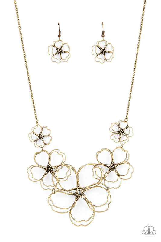 Paparazzi Necklaces - The Show Must Grow On - Brass