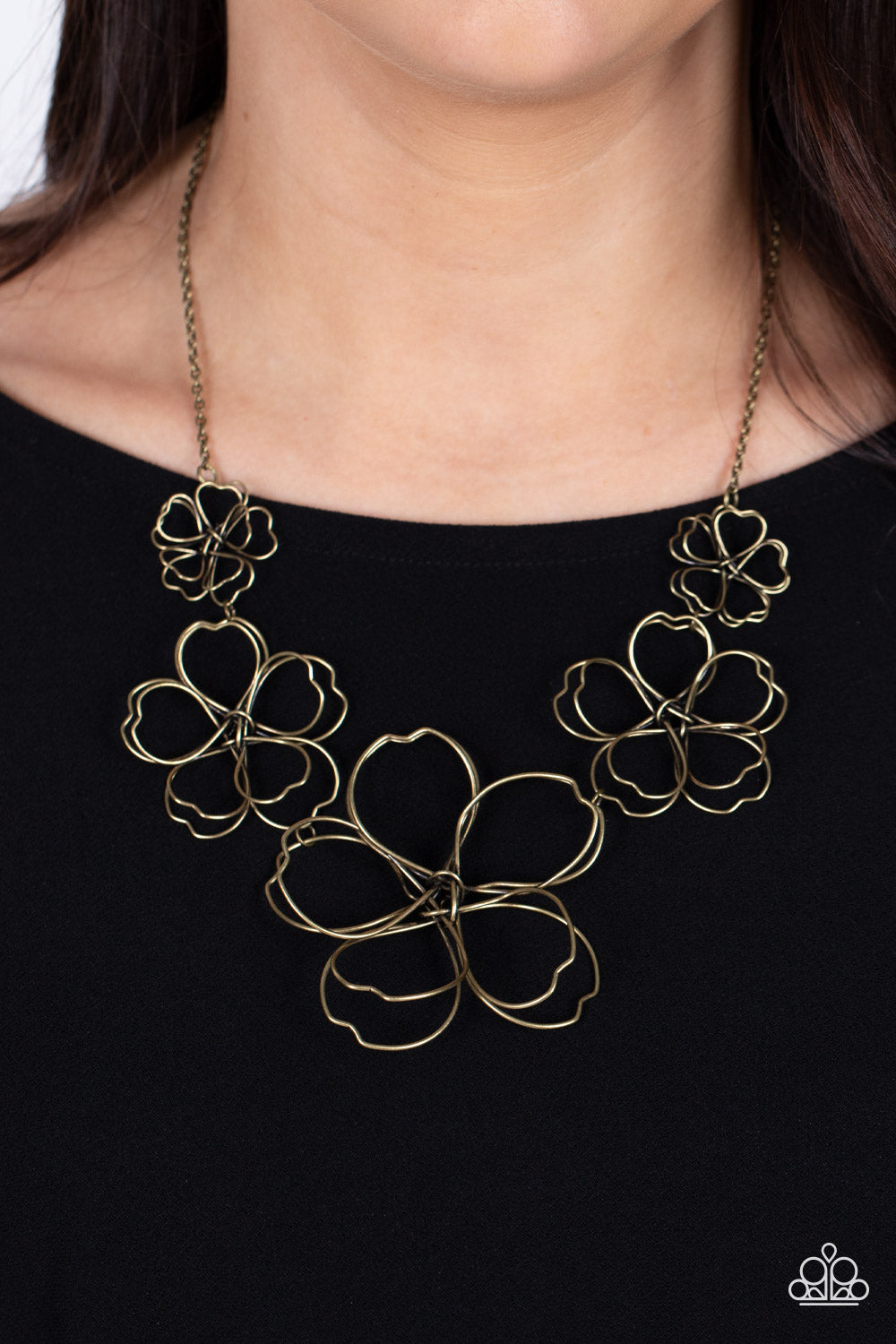 Paparazzi Necklaces - The Show Must Grow On - Brass